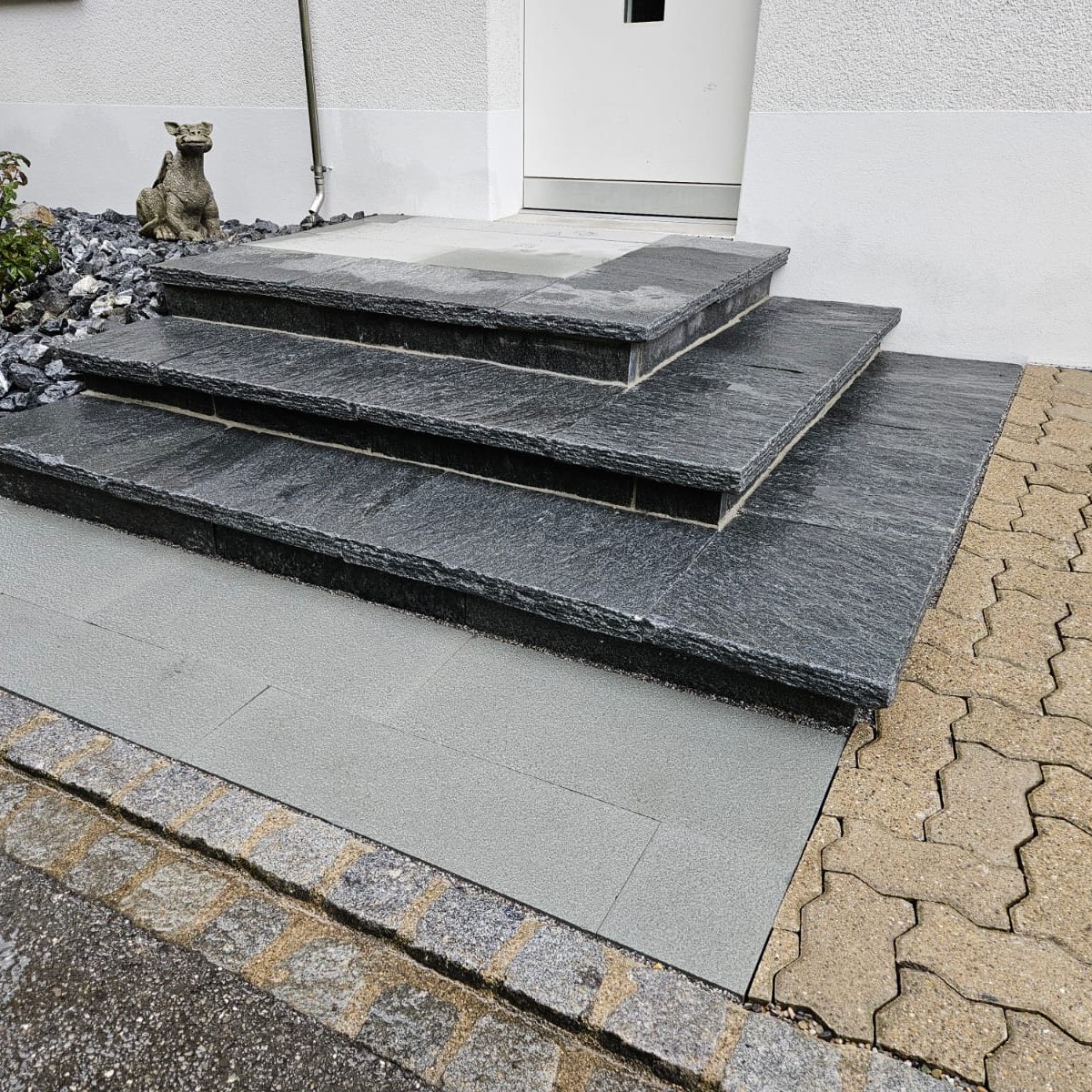 Bildmaterial: Kunterbunter Naturstein